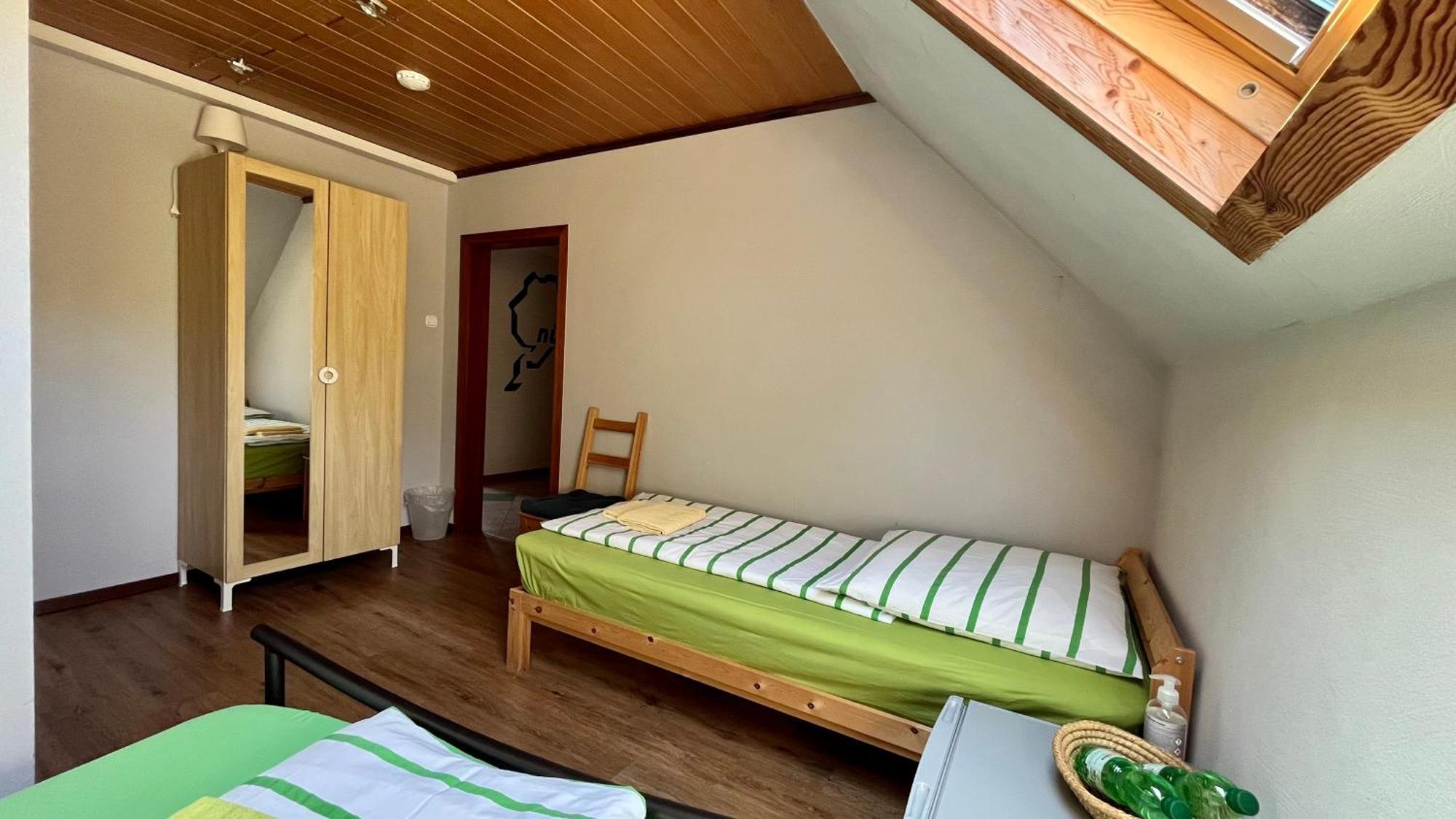 לינה וארוחת בוקר Quiddelbach Franky House Am Nuerburgring מראה חיצוני תמונה